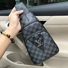 Picture of LV Mens Bags _SKUfw134077789fw